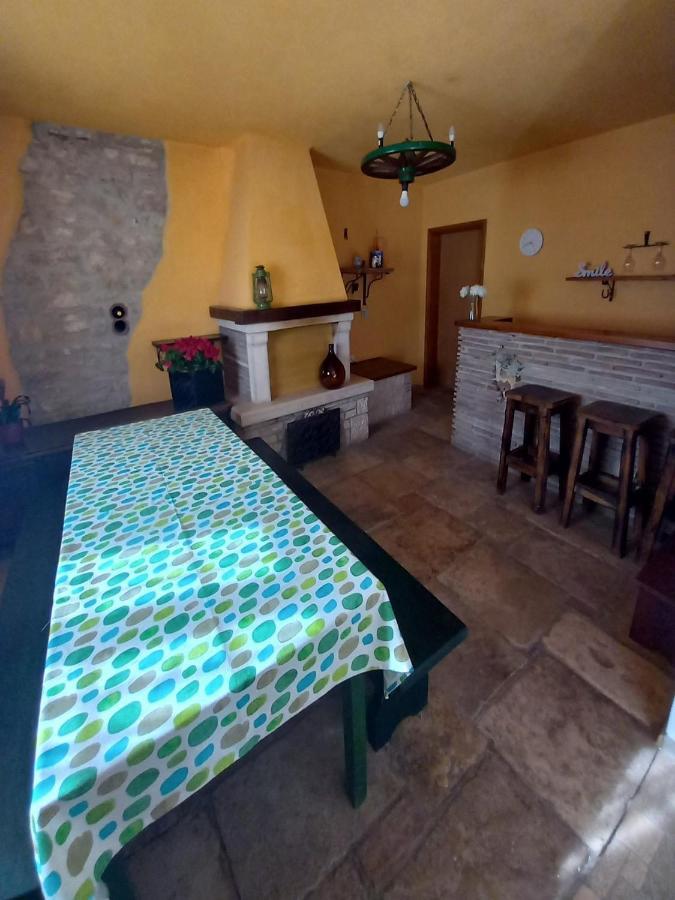 Villa Casa Girasole Buje Esterno foto