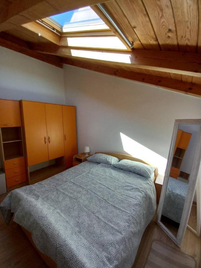 Villa Casa Girasole Buje Esterno foto